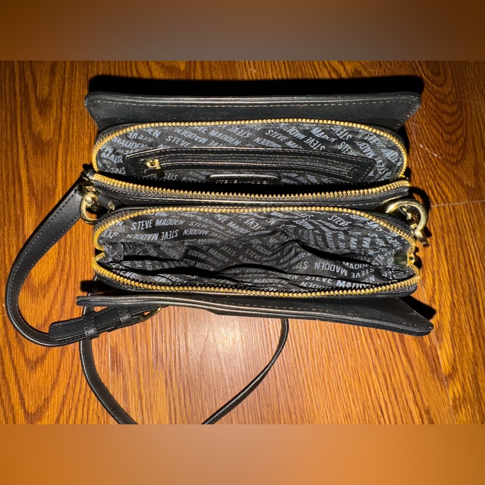 Steve Madden Purse - Picture 4 of 6